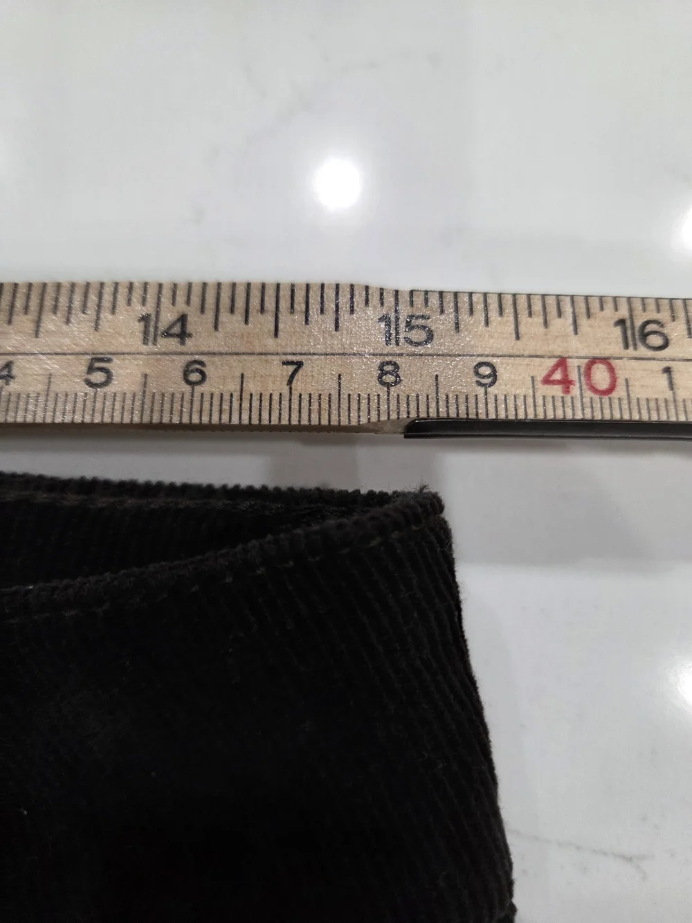 NYDJ Straight Leg Corduroy Pants in Dark Brown Size  8P